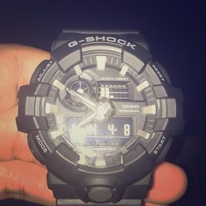 I’am selling a Casio G-shock watch.